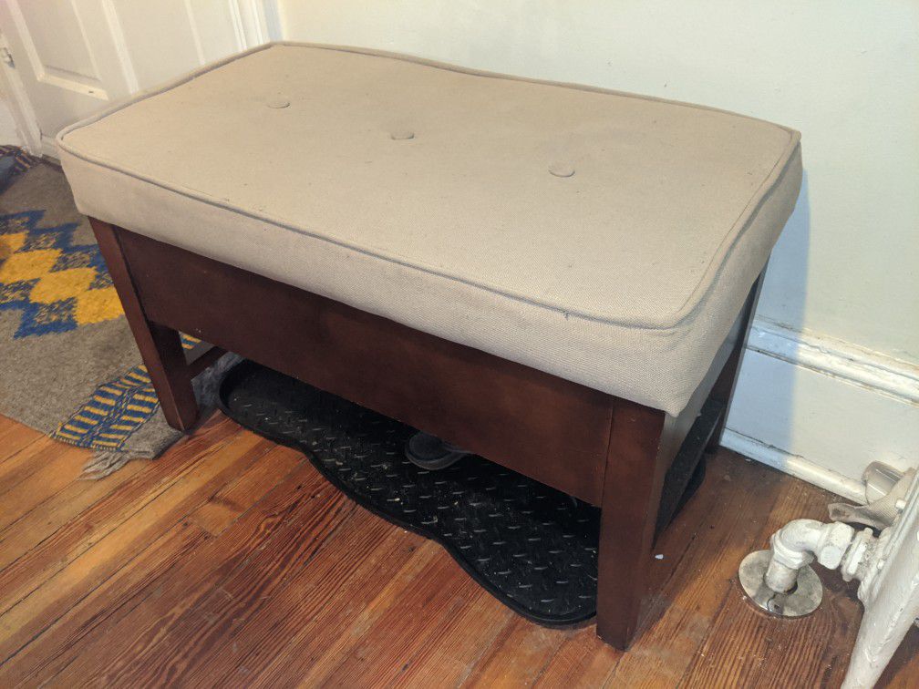 Padded entry bench seat