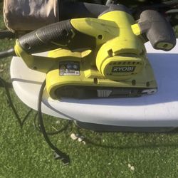RYOBI Sanding Power Tool
