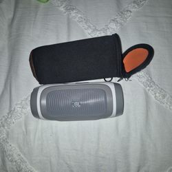Used JBL Charge 3 w/ Case