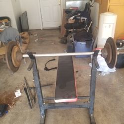 100 Dollars 
