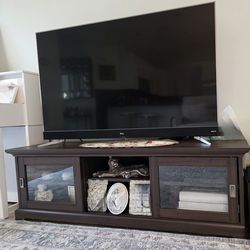 TV with TV table