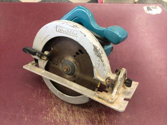 Makita Circular Saw 7-1/4”  11 Amp Framing Decking Fence Underlayment Plywood
