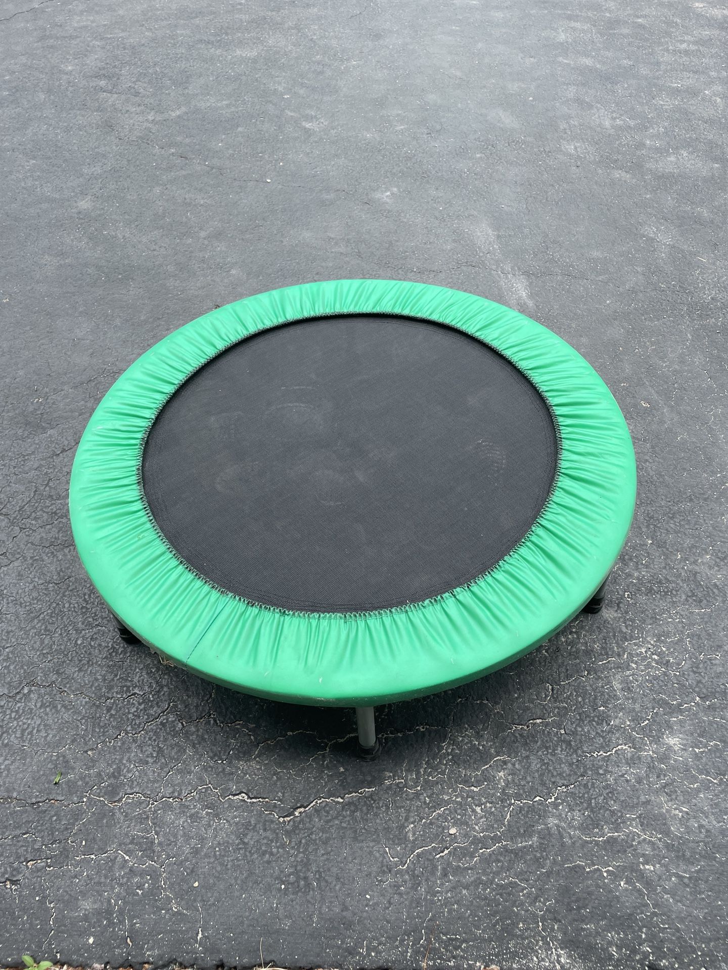 Mini Green Trampoline Kids Fun Unbranded Gift Outdoor Play Great Activity Exercise