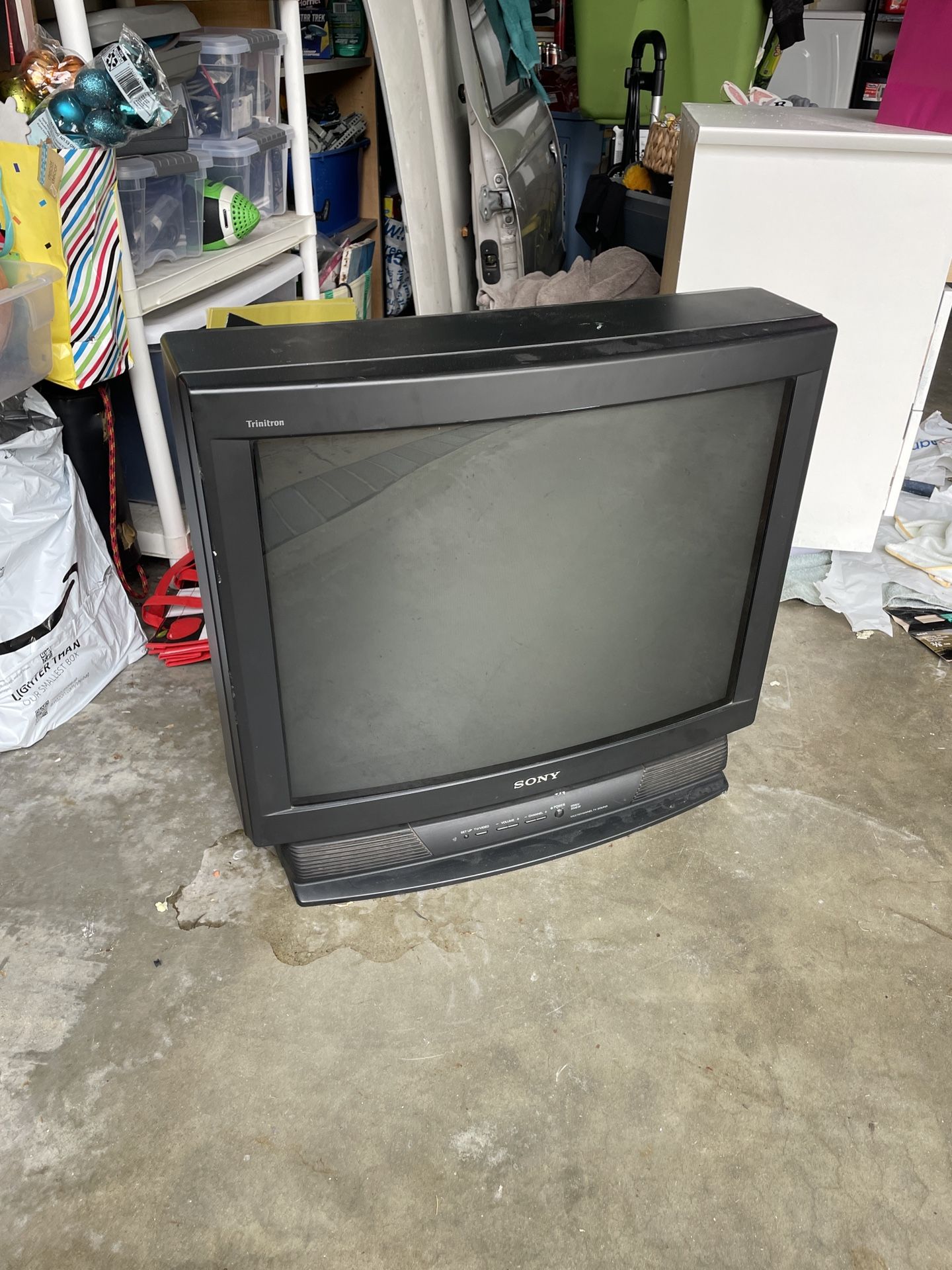 Sony Triniton KV-27S10 (1994) CRT 26” TV