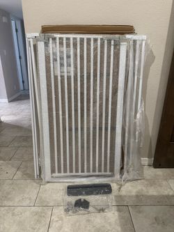 Extra Tall Cat Gate / Pet Gate - Fits Openings 30” - 41”