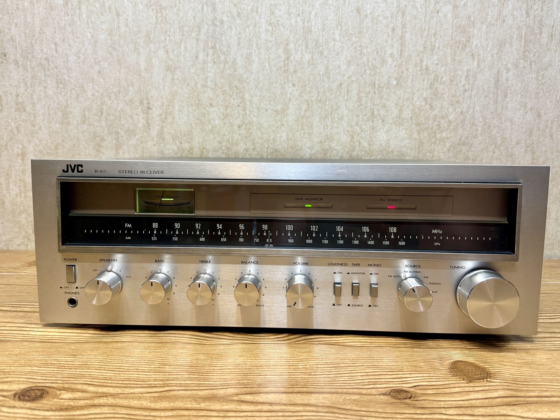 Vintage JVC R-S5 Stereo Receiver *Serviced*
