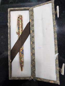 Chinese Cloisonné Ballpoint Pen in Brocade Box – Beijing
