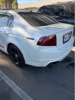 Rear aspect lip