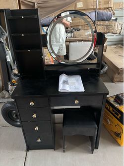 Vanity with chair