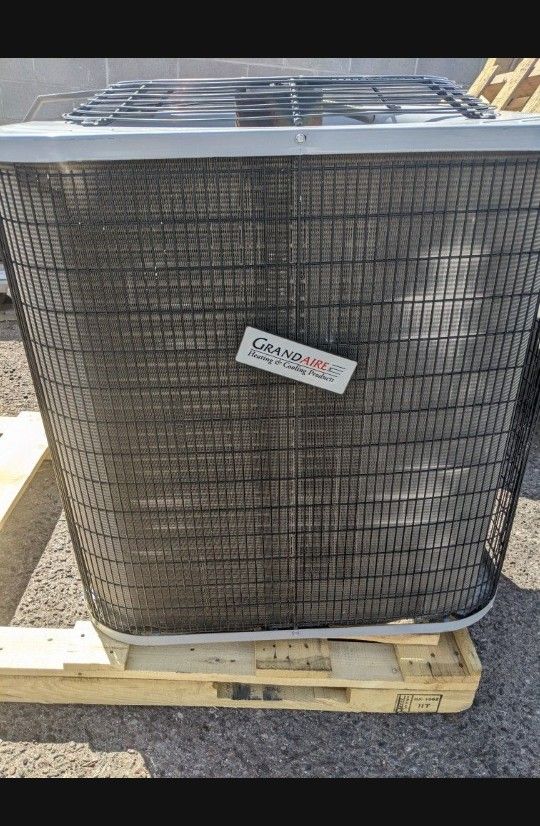 2011 Carrier (Grand aire)   3 Ton AC Condenser Straight Cool R410a  refrigerant.  

Charged with r410a.   