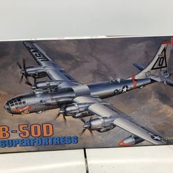 Acaemy 1/72 B-50D Superfortress #2112 w/resin wheels B-29.