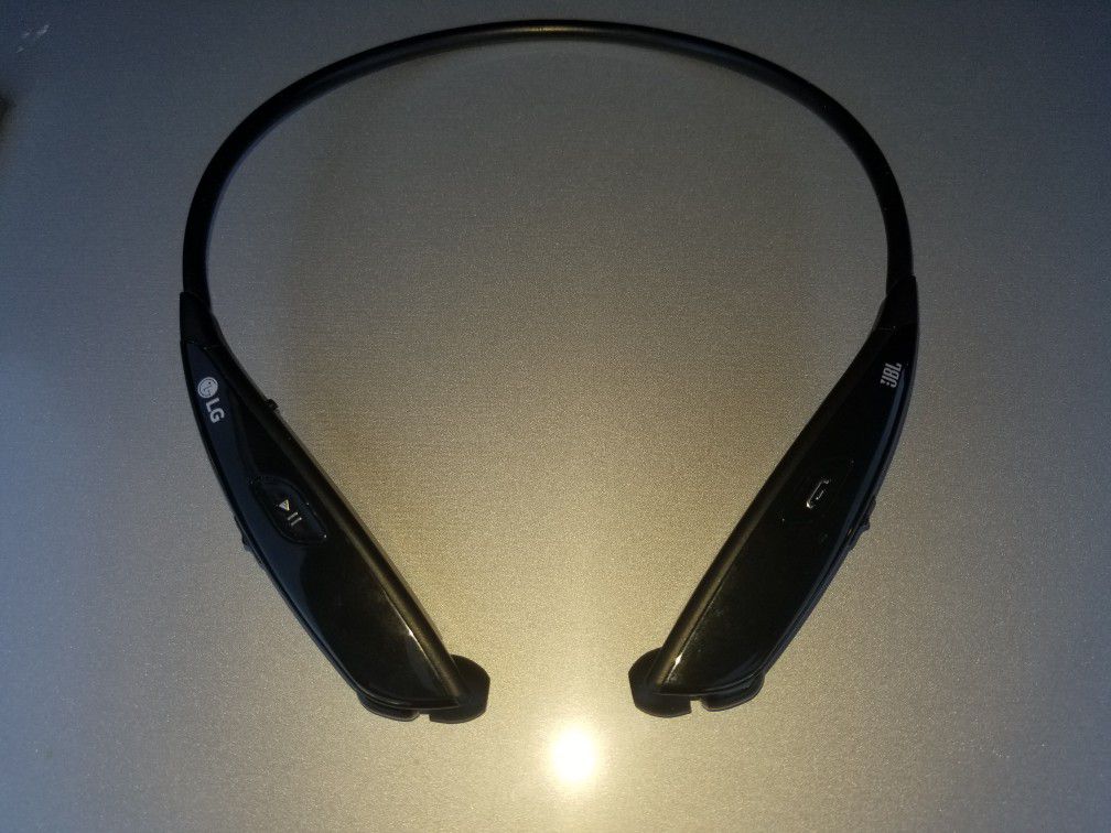 LG HBS810 Bluetooth Headset
