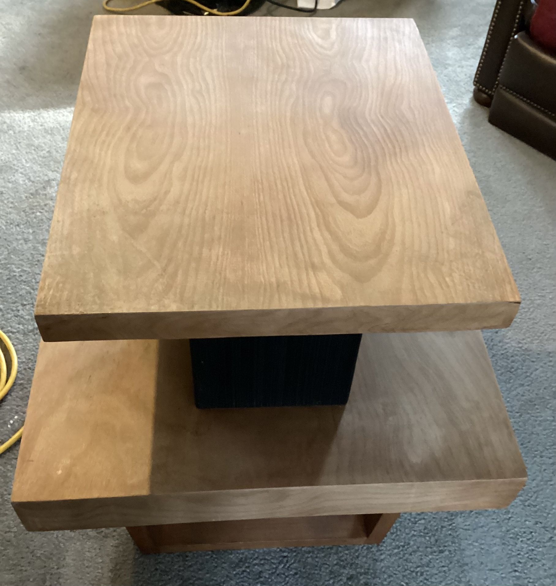 Barzilay End Table 