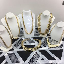 GOLD TONE JEWELRY NECKLACE  LOTS ⭐️⭐️⭐️⭐️⭐️VINTAGE TO FASHION 