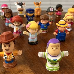 23 Little People Figures Preowned