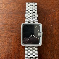 Nixon watch