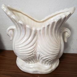 Vintage Swan Vase/Planter