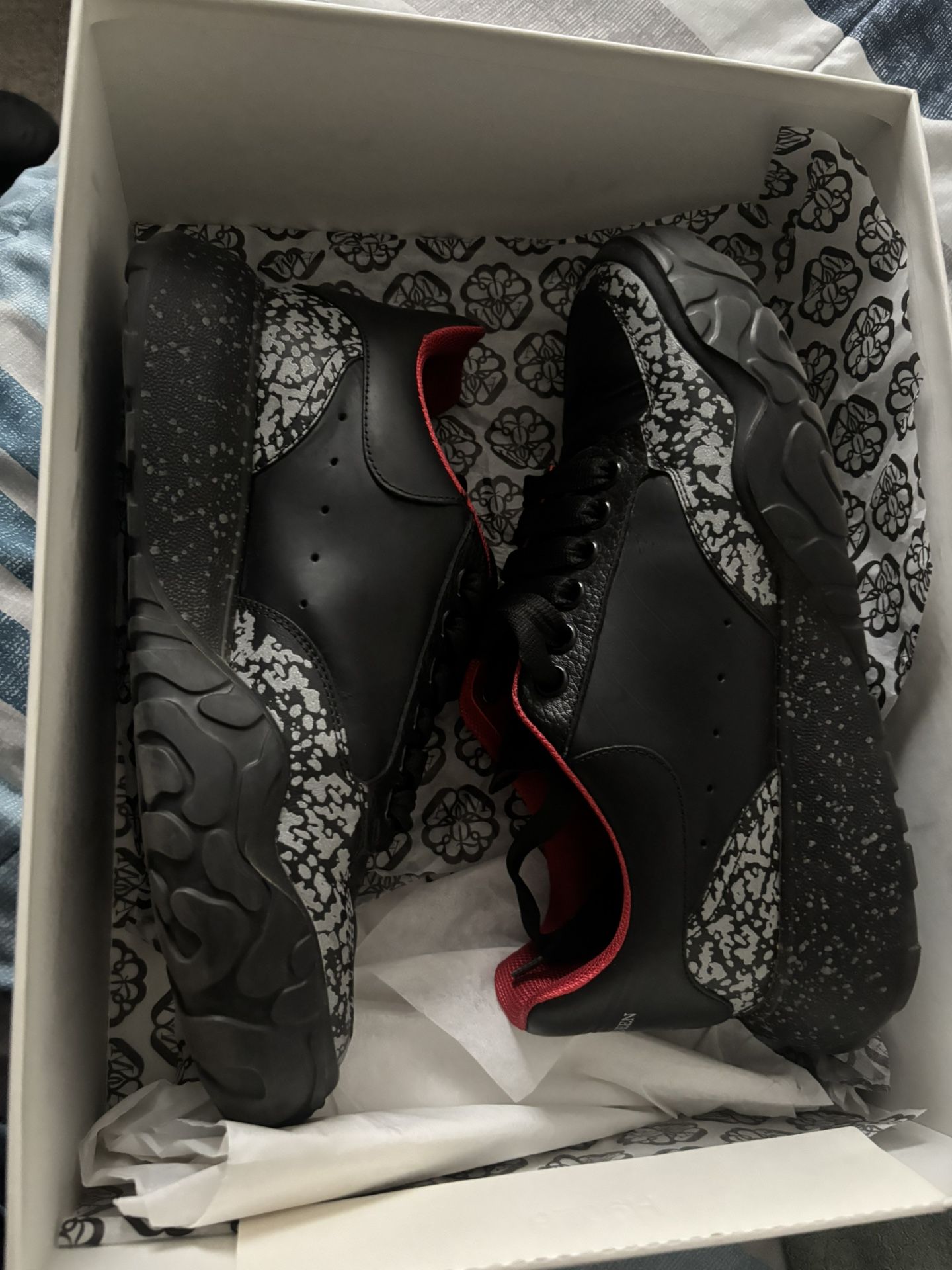 Alexander McQueen Size 40/ 8