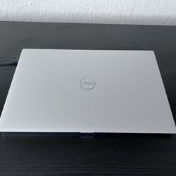 Dell - XPS 15 15.6” FHD + Laptop