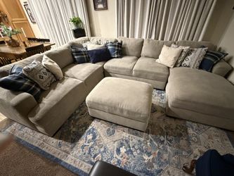 Thomasville Sectional Oatmeal Grey