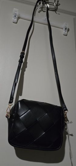 Blk Cross Body 8"w X 6.5l NEW
