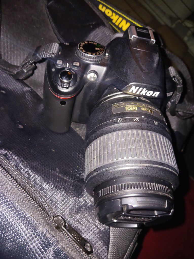 Nikon Dx3000