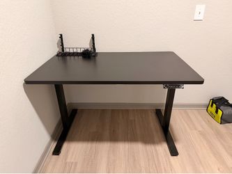 FLEXISPOT EN1 48x30 HEIGHT ADJUSTABLE DESK $230