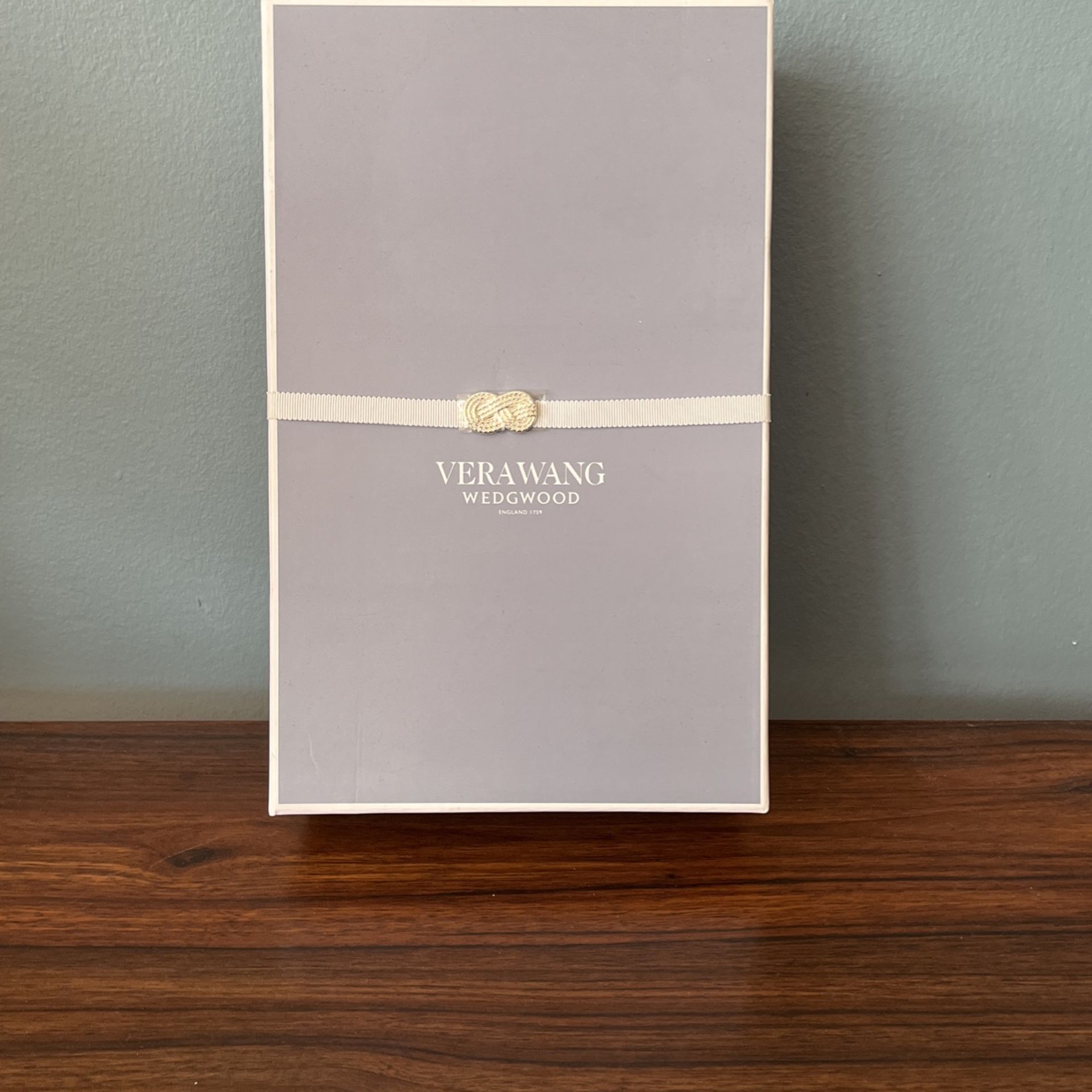 Vera Wang Wedgwood Infinity Champagne Glasses