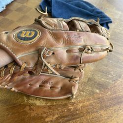 vintage Wilson A9845 baseball glove