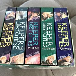 Books - Keeper of the Lost Cities. 1-5 Box Set
