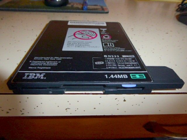 IBM Thinkpad 3.5" 1.44MB internal floppy disk drive