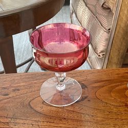Classic Vintage Set of 6 Red Champagne Glasses