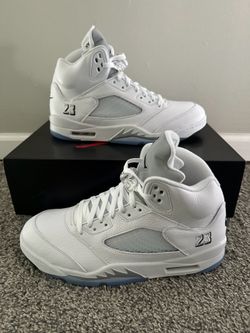 Air Jordan 5 Retro White Metallic 2026 Men’s Size 12.5 (SKU: HQ7978-103)