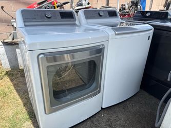 LG WASHER AND DRYER