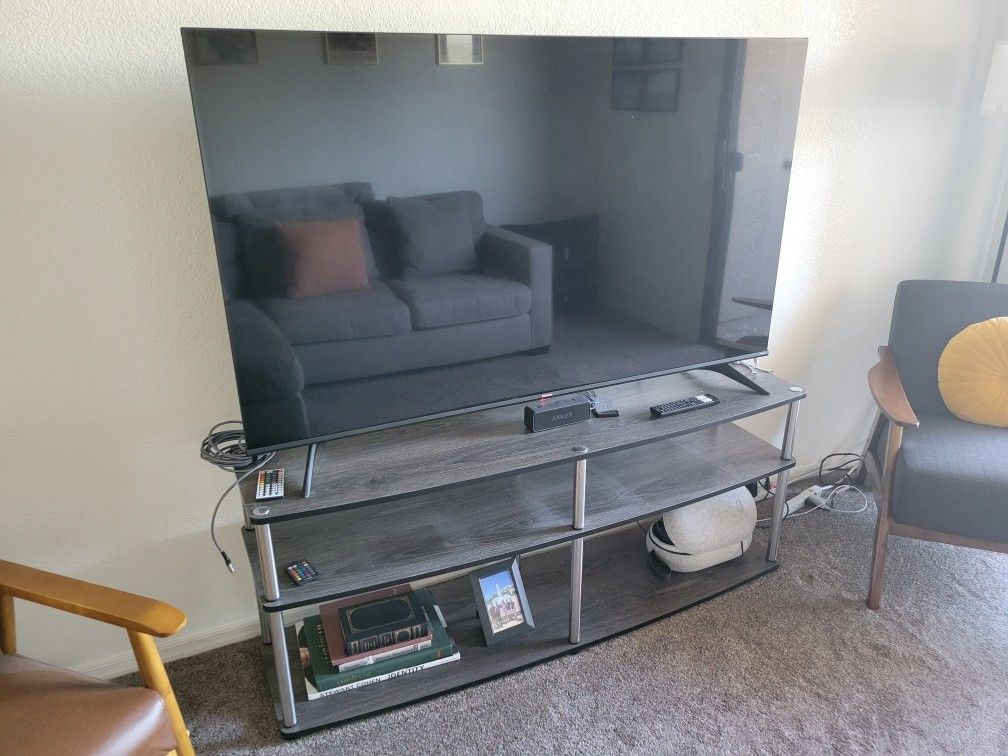 65"4k UHD Smart TV Hisense