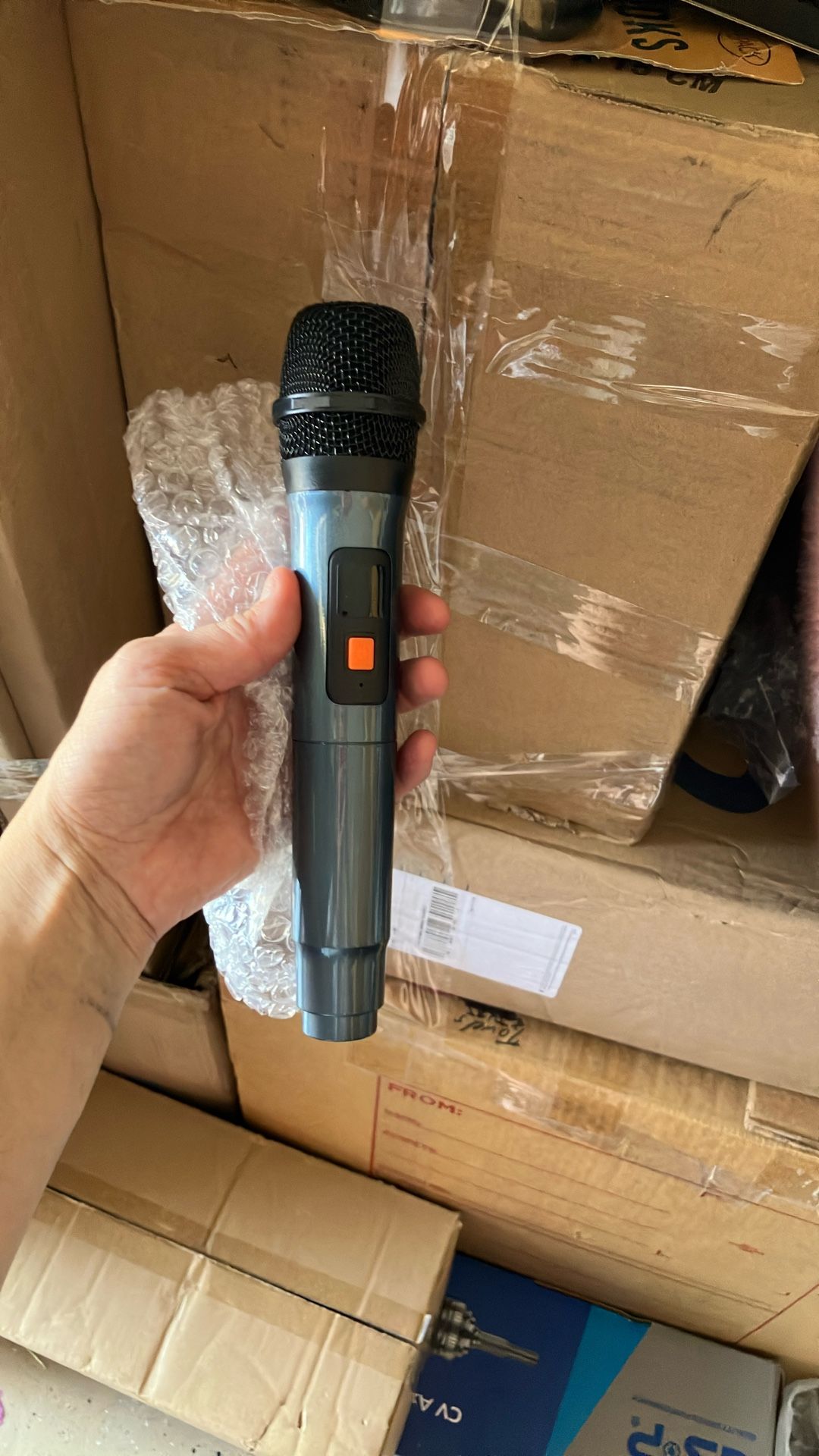 Wireless microphone