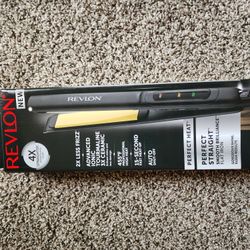 Revlon Hair Straightener *NEW*