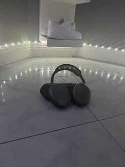 AIRPOD MAXES