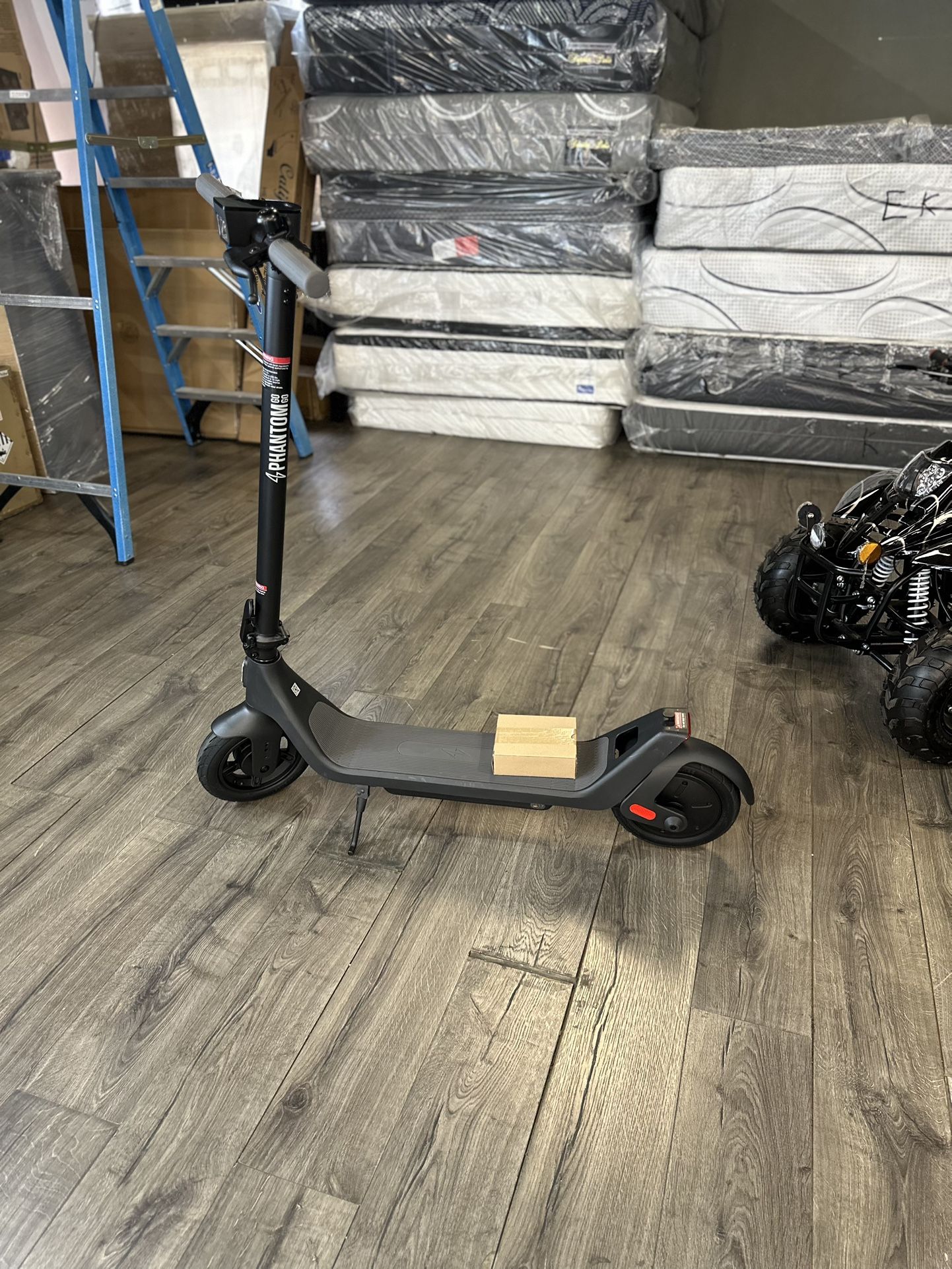 Phantom Go Go Electric Scooter Read Description