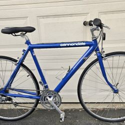 Cannondale hybrid - 22.5" (Large) frame - Just tuned 