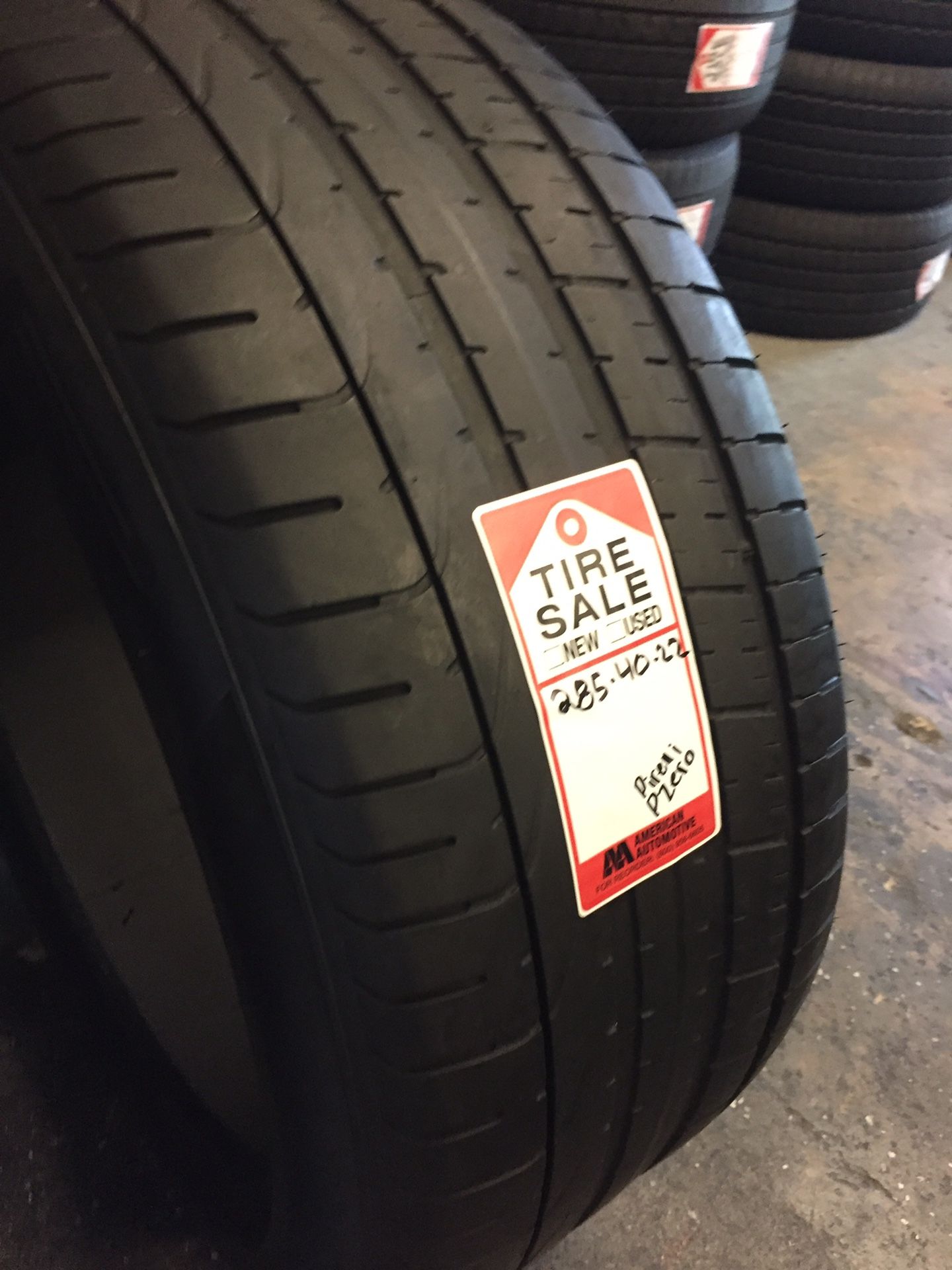 285/40/22 pirelli
