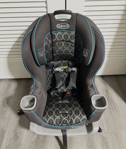 Graco Extend2Fit Convertible Car Seat