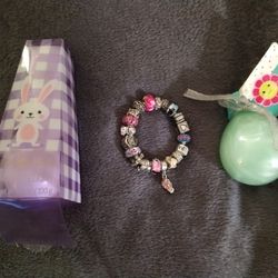 Little Girl Pandora Style  Charm Bracelet W/Bubble Baths