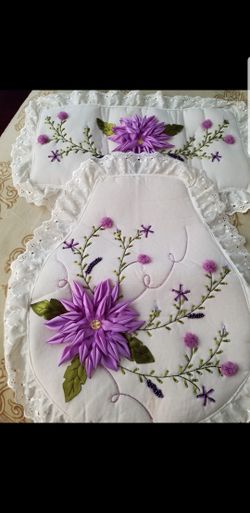 Bathroom decor (2pc)
