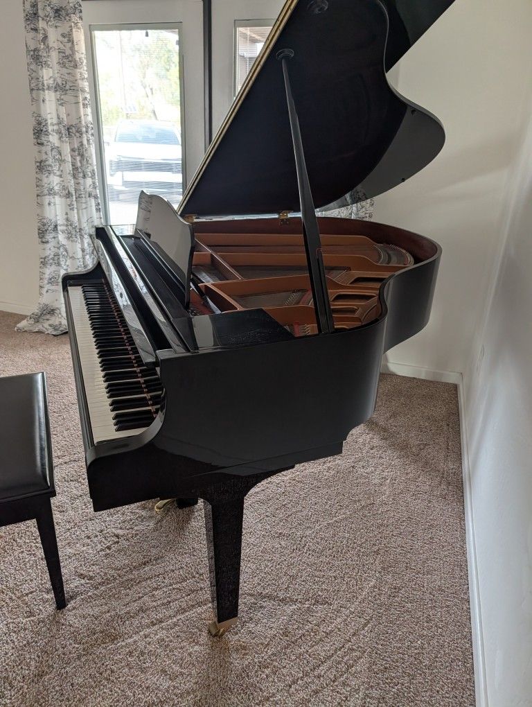 GA1 Yamaha Baby Grand Piano