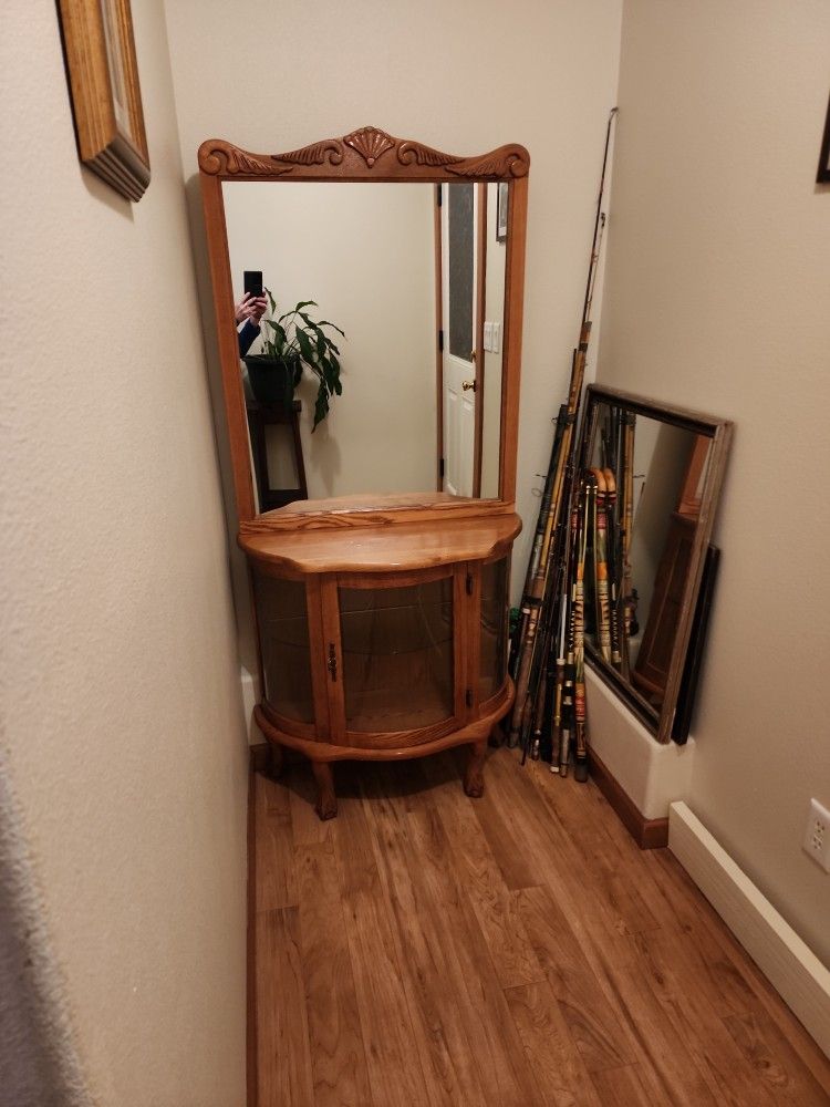 Mirrored Cabinet