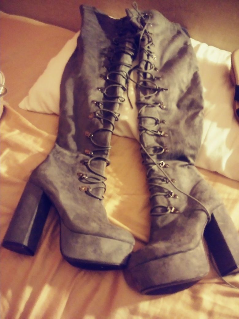 Grey suade knee high boot size 8