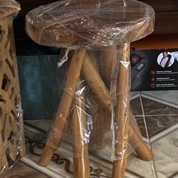 Mesita Auxiliar 19”  40  Dlls Firme Recojer Por Mccombs Y Salem