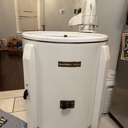 Speed queen wringer washer