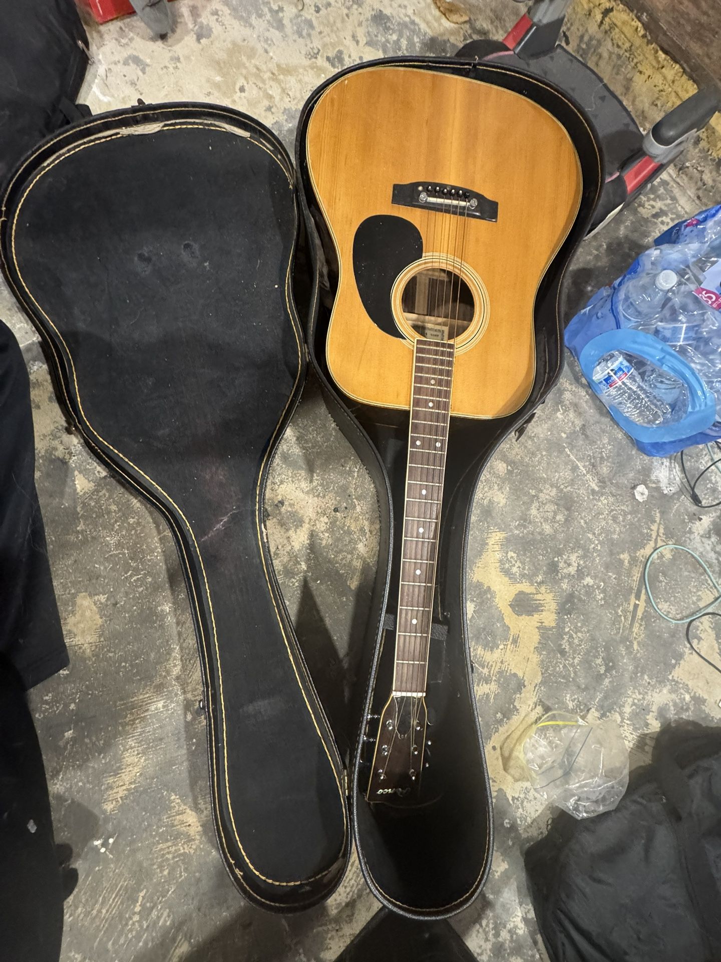 Penco Guitar Model A16